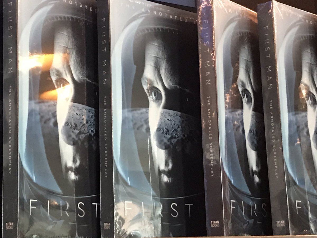 RosewinProds's tweet image. #ICYMI 💻🎥A very animated #Screenwriter Storyteller #JoshSinger discussing writing #FirstMan 🚀🌘🌎 with a roomful of #writers #WritersGuildOfAmerica #WGA #NeilArmstrong #DamienChazelle