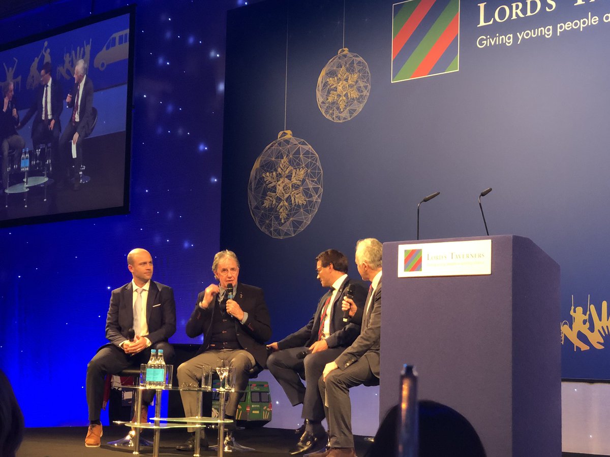 Great work @LordsTaverners Over 950 guests at lunch in The @Grosvenor_House with Jonathan Trott, Rob Andrew and Mark Lawrenson now on stage now. Many tens of thousands raised already and a terrific start to the festive season. #lordstaverners #SportingChances