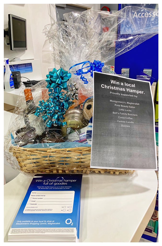 GuruMagherafelt's tweet image. Call in to O2 Magherafelt for your chance to win a hamper full of goodies! #O2 #Guru #O2Guru #MyO2 #Magherafelt #ChristmasHamper #MeadowLaneShoppingCentre #MMDCommunications