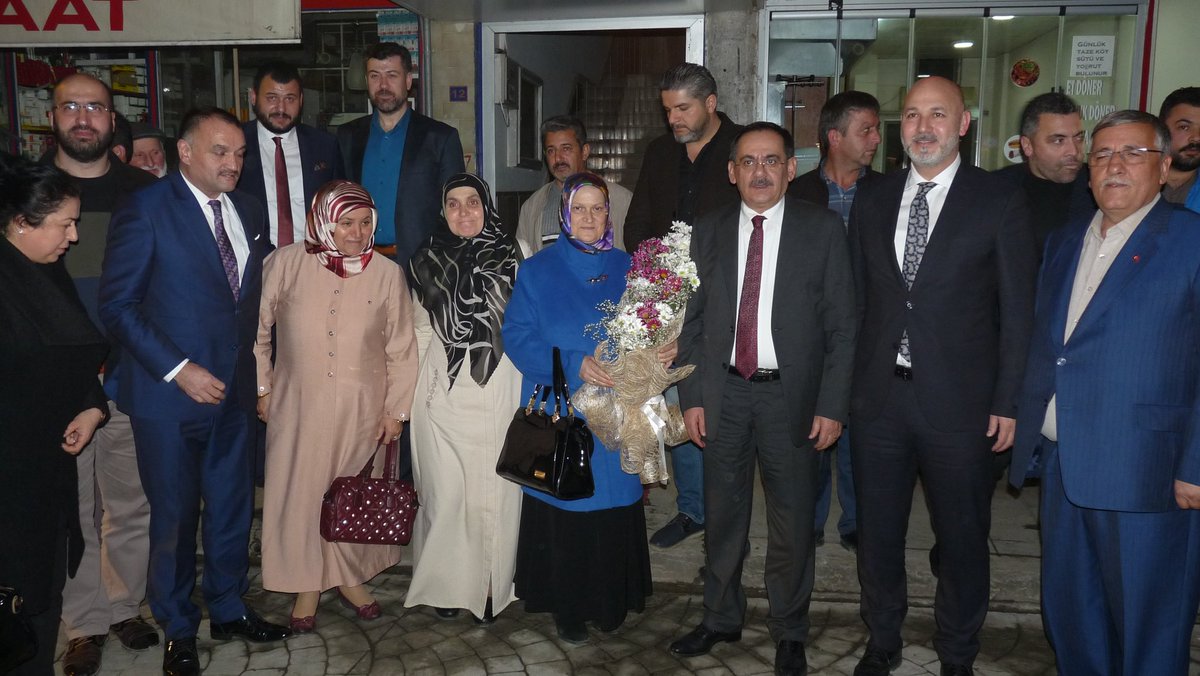 İl Başkanımız sayın <a href="/hkaraduman55/">Hakan Karaduman 🇹🇷</a> ve parti üyeleriniz ile birlikte Salıpazarı ilçe teşkilâtımızı ziyaret ettik. 
İlk Günkü heyecanımızı buradada yaşadık ilk aşkla durmak yok yola devam... <a href="/Akparti/">AK Parti</a>