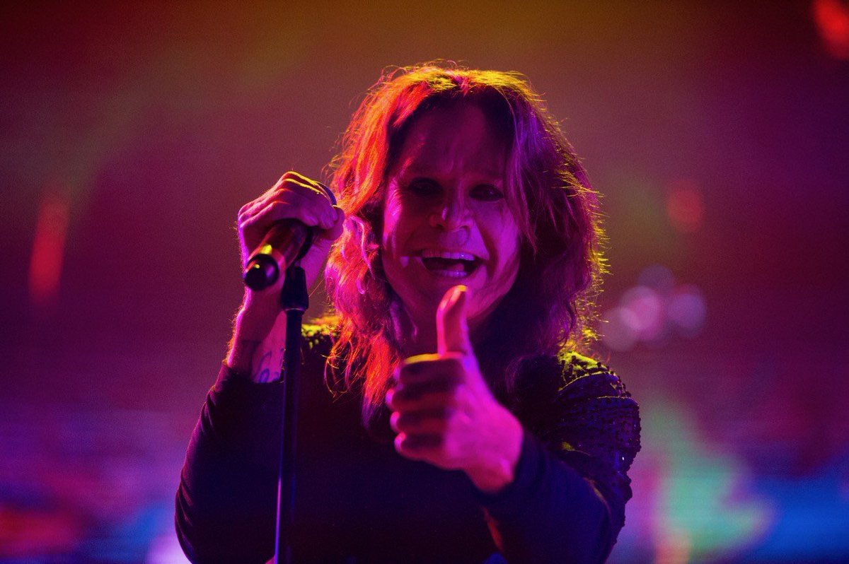 TheOzzFest's tweet image. Happy Birthday @OzzyOsbourne!!
Shown here at #Ozzfest 2017

See #Ozzy at New Year’s Eve Ozzfest at @TheForum!!

Photo: @StephanieCabral