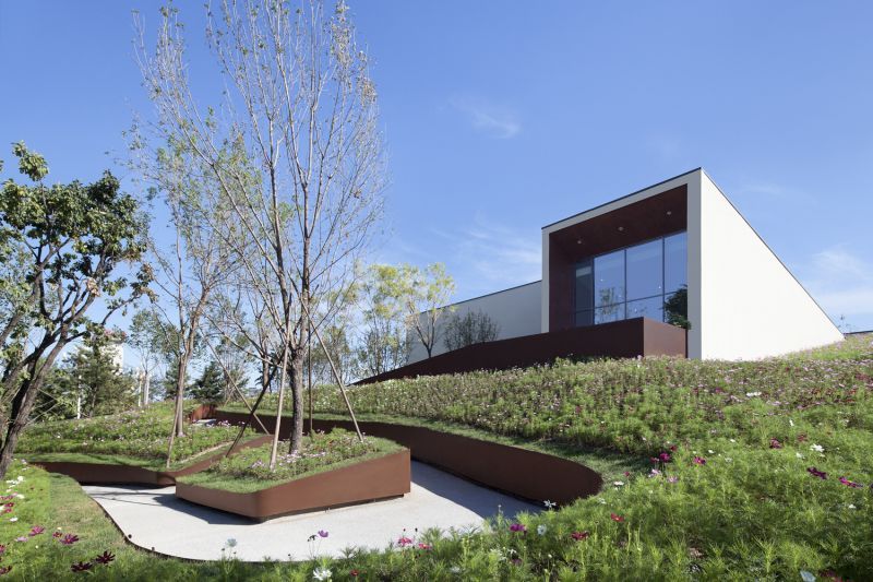 One of the winning projects of <a href="/ArchMasterPrize/">Architecture MasterPrize</a> in the Architectural Design/Institutional Architecture, and Landscape Architecture/Outdoor Designs is a passive house pavilion with a green roof. Check it out!  buff.ly/2PLlovE