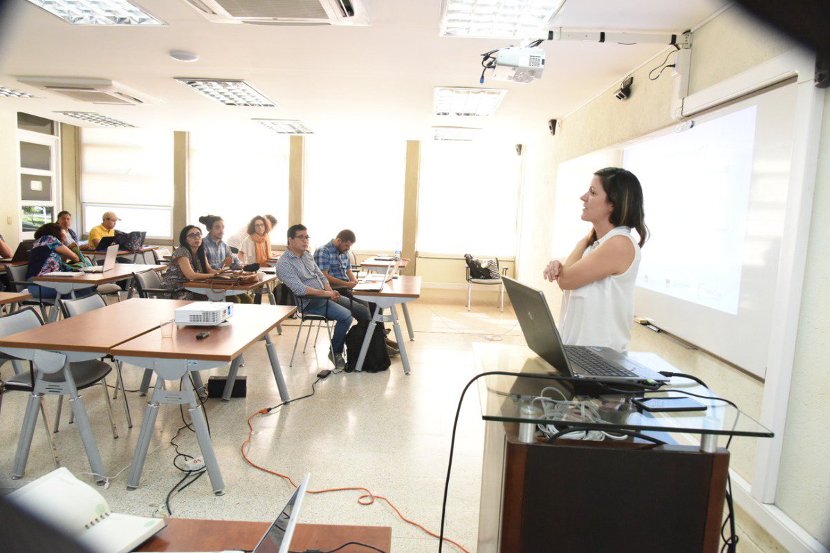 Unimagdalena's tweet photo. Inicia el curso internacional “Social science data and analysis for coastal and marine ecosystem services”, organizado por el Crupo de Investigacion en Sistemas Socioecologicos para el Bienestar Hunano (GISSBH) de la Facultad @Cbasicasunimag con apoyo de  @Ecomar_Cyted https://t.co/4v76HZTFaV