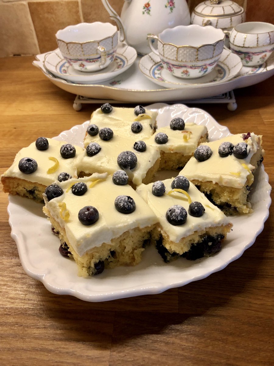 LawlerBarbara's tweet photo. This weeks bake is ... Blueberry cake with mascarpone icing #foodie #cake 😋 https://t.co/YQEZmTuYy4