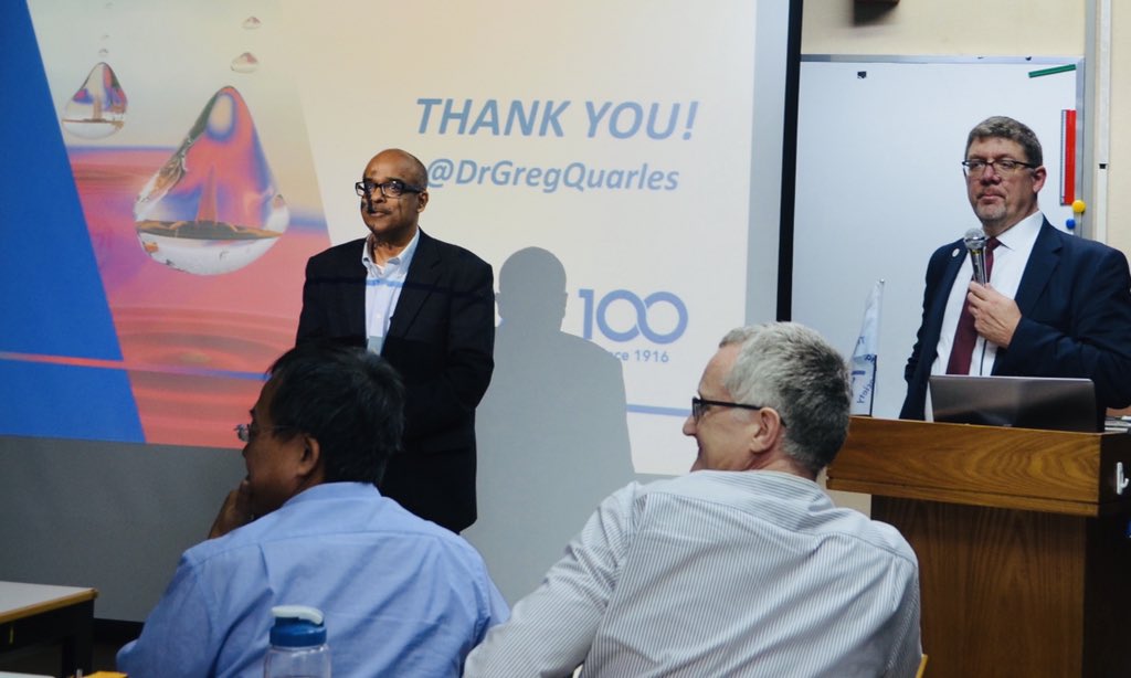 DrGregQuarles's tweet image. Honored to spend today with #OSAStudentChapter sponsor &amp;amp; #OSASeniorMember Professor Fu-Jen Kao, &amp;amp; over 60 students at National Yang-Ming University in #Taipei. The day included a lecture, lab tours, a chapter meeting &amp;amp; Career Path discussions with some very talented students.