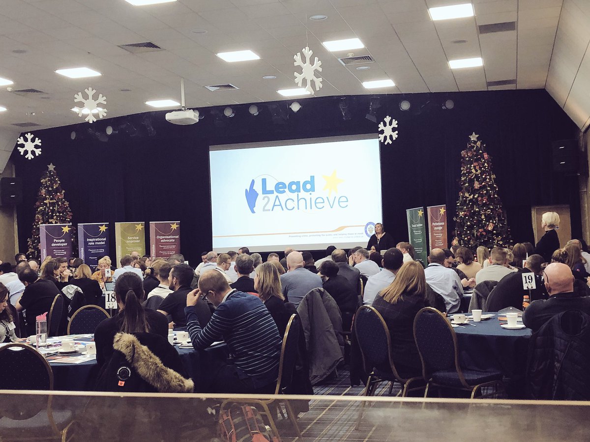 crochelle01's tweet photo. Todayโs #viewfromthebooth at #Lead2Achieve - Michelle Painter discussing #100littlethings ๐ก https://t.co/UaUC9j65eT
