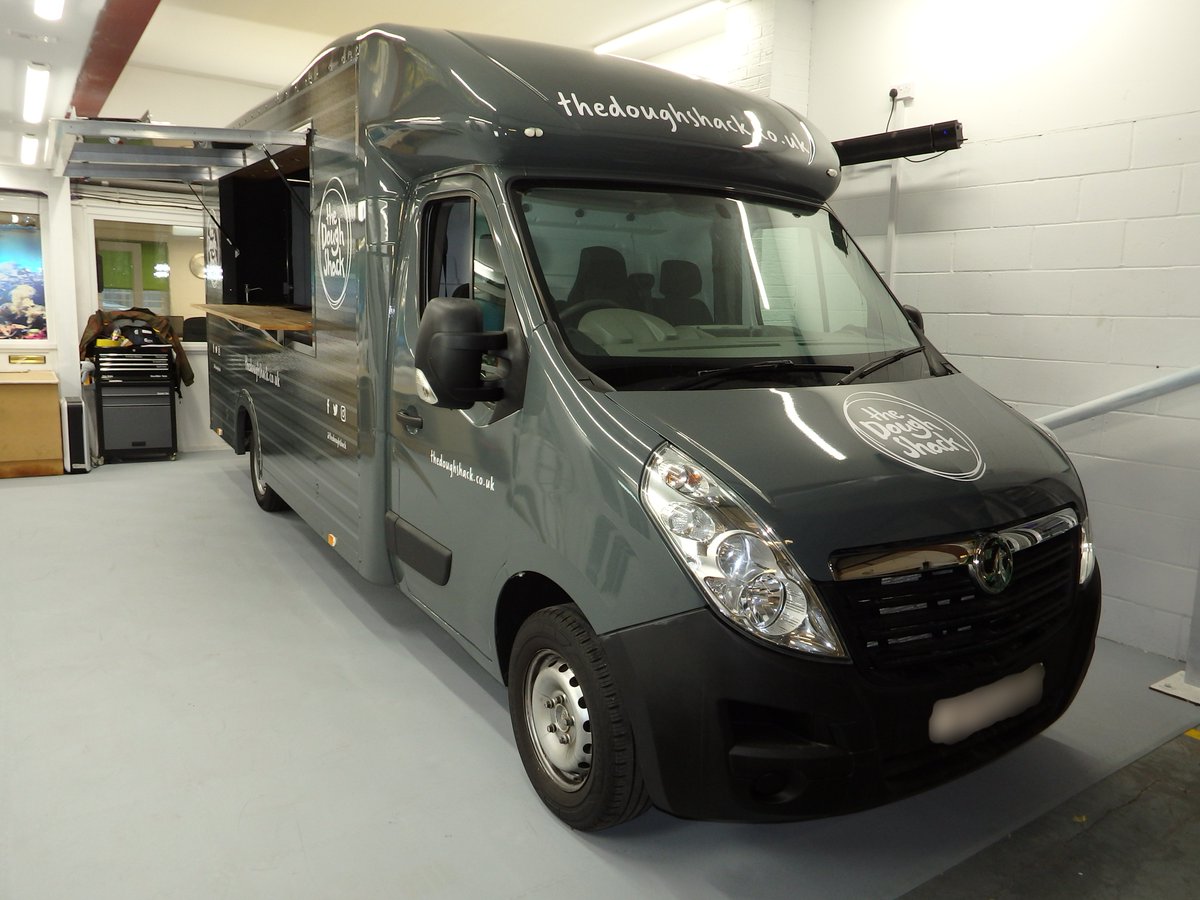 PremierWraps's tweet image. Extremely pleased to wrap the 3rd van for our friends @Thedoughshack Courtesy of @DragonOvens .😗👌🍕