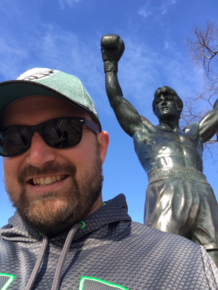 MikeyTheGimp's tweet image. Cue Rocky music...