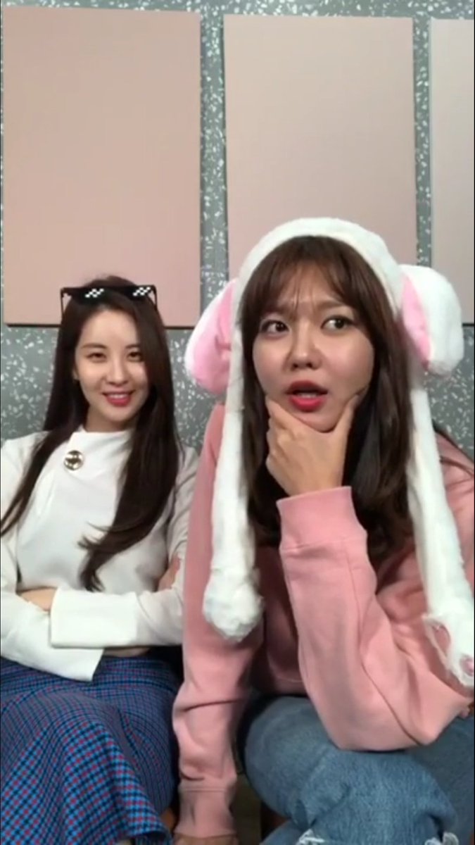 lovemaknaesoshi's tweet photo. #Seohyun #Sooyoung #SeoSoo https://t.co/vEyrxyylAz