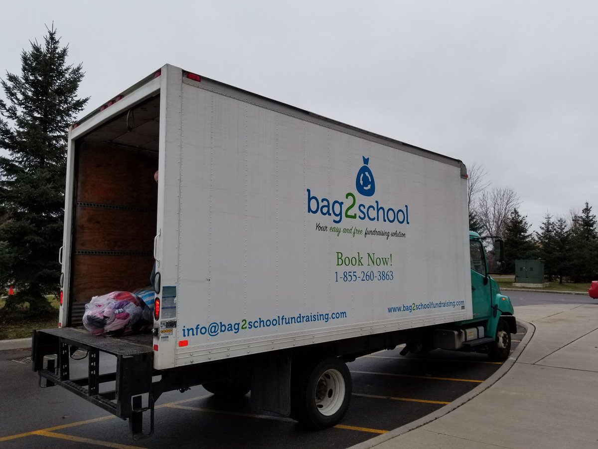 RedstonePS's tweet image. We collected 320Kg of clothes for @YRDSBEcoSchools  #recycletextiles