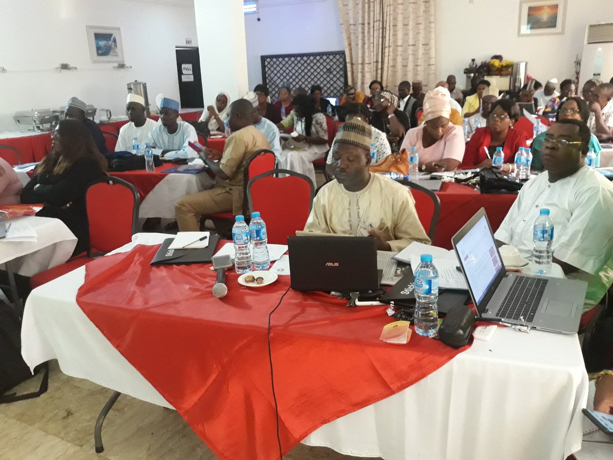 moyoTVC's tweet photo. End of year review meeting of the Mandatory Continuing Professional Development Programme (MCPDP) of Nurses and midwives in Nigeria. Organised by nursing council of Nig and @UNFPANigeria @SageerRabiatu @eugene_kongnyuy @Fmohnigeria https://t.co/NrNzKRw5i5