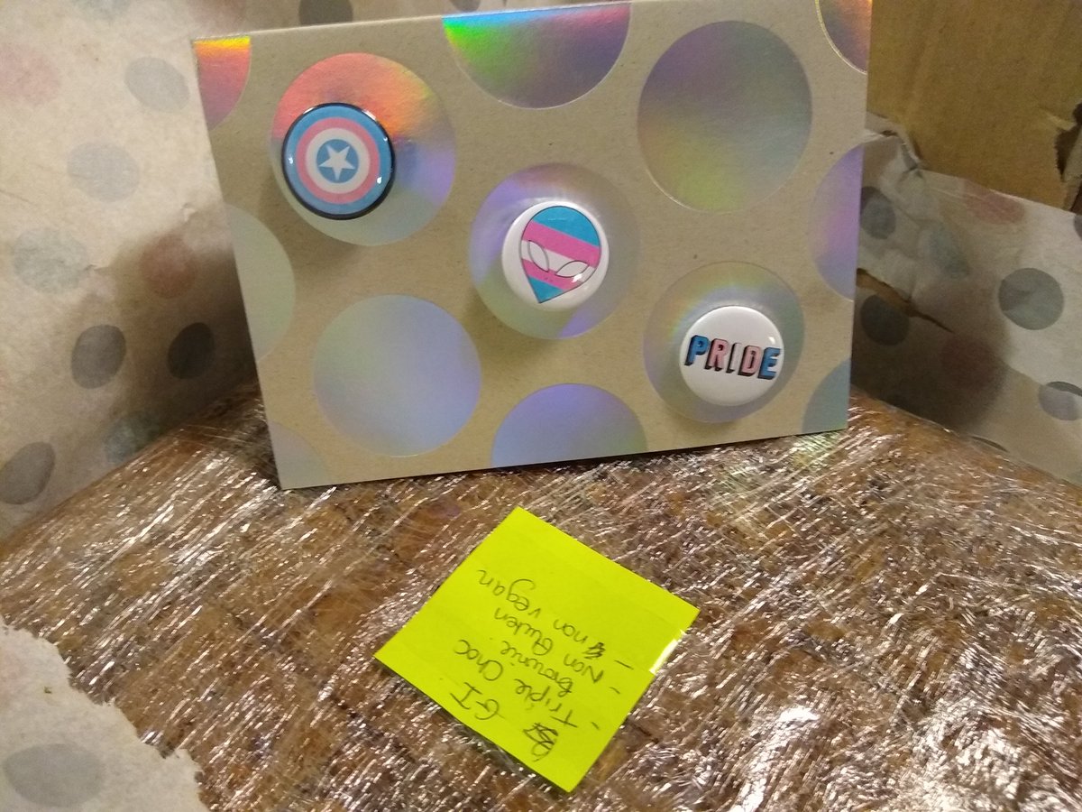 Genderintell's tweet photo. Wow! Thanks for the #transcake that arrived for our celebration. 🍰♥️ We love it. https://t.co/2dK9bx1qe0