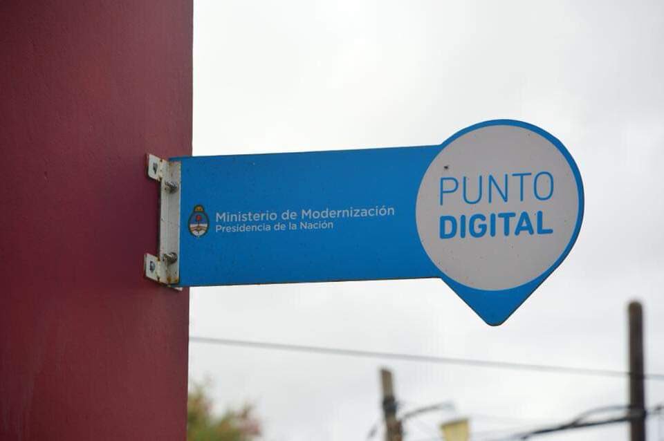 jes_lubrano's tweet photo. La semana pasada acompañamos a @JrpJoropo en la inauguración del @puntodigitalAR número 100 de la provincia de BA. @prensa_lavalle es un municipio con el que trabajamos y visitamos con excelente frecuencia 🙌🏽 https://t.co/jNE9u2QUiJ