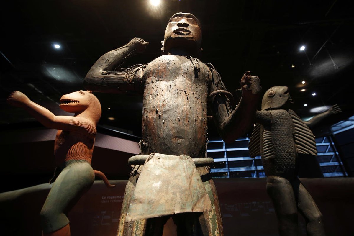 Statues issues du royaume du Dahomey actuel #Bénin, conservées au <a href="/quaibranly/">musée du quai Branly - Jacques Chirac</a> à Paris PHOTO PHILIPPE WOJAZER  <a href="/REUTERS/">Reuters</a> 
#ParisMusées #Musée #Art #musee #Branly #Création #Africaine #AfricaForPeace <a href="/britishmuseum/">British Museum</a> A museum of the #world for the world. 🇧🇯 #ArtFoPeace <a href="/courrierinter/">Courrier inter</a>