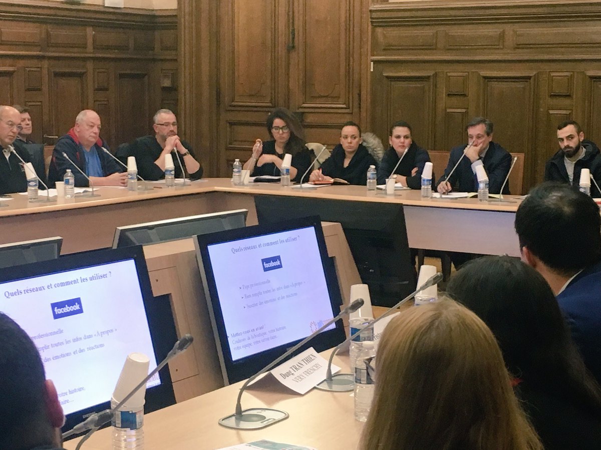 #ConnectStreet 👉 #Commerçants : #Facebook #Instagram #WeChat #Weibo ... Les bonnes pratiques à connaître 💡✌️ Merci aux intervenants pour cet atelier 🙏 #digital #commerce #socialmedia