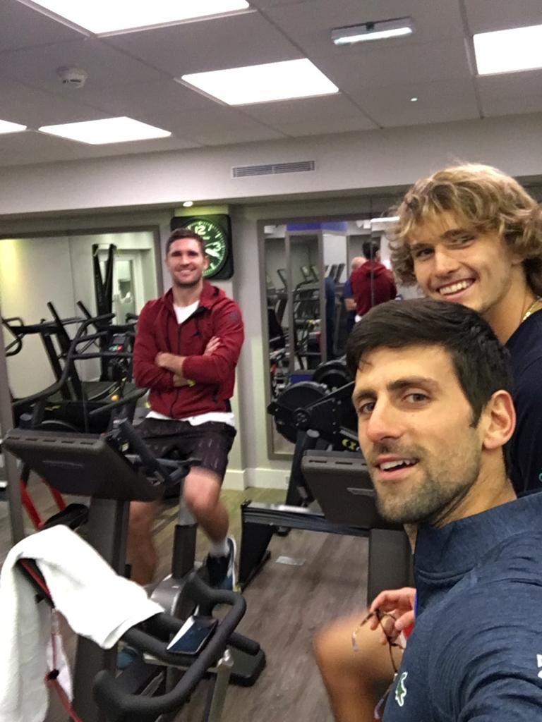 DjokerNole's tweet photo. Can’t get away from #Zverev brothers 😃🤙 https://t.co/RfFudKWAOW