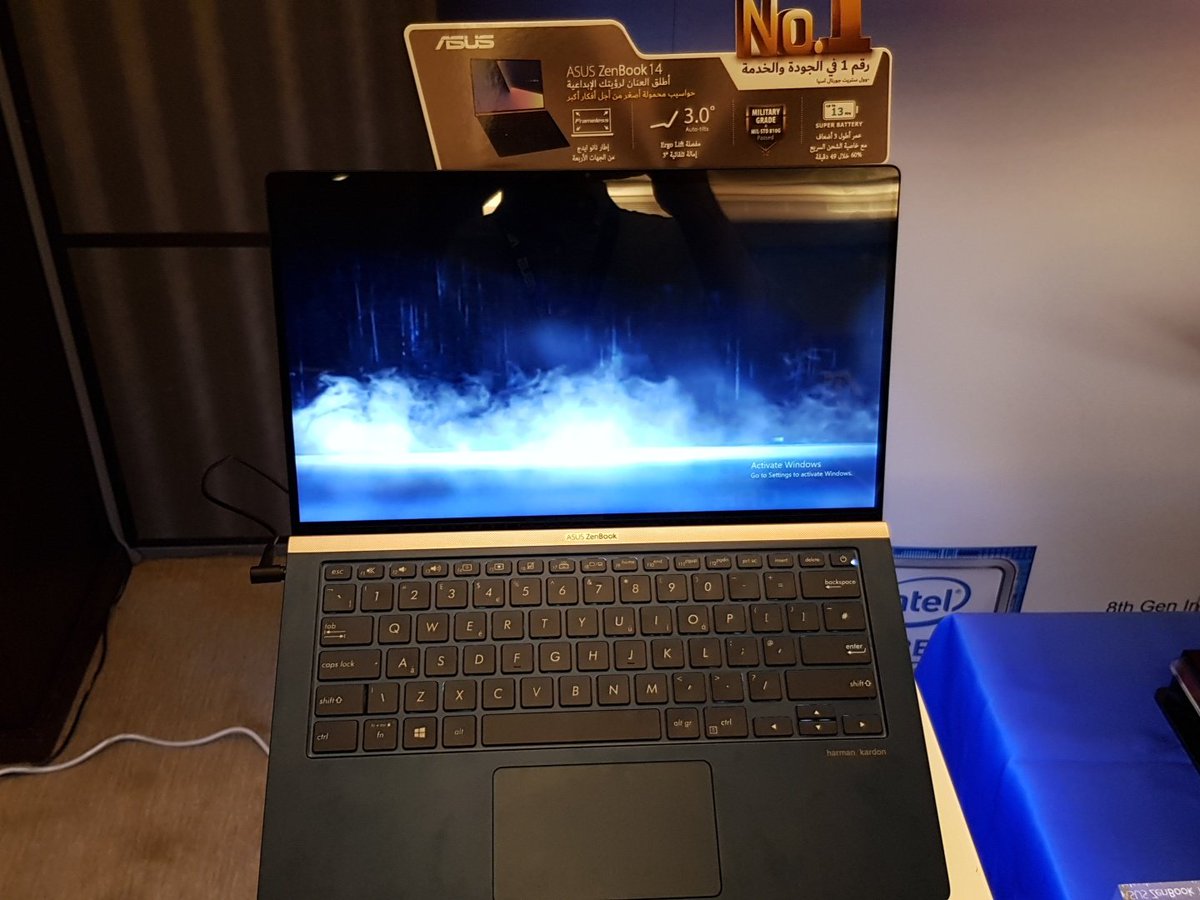 AlKshkool's tweet photo. ASUS zenbook 14
أصغر جهاز لابتوب 14 إنش في العالم
#تقنية #Asussaudi https://t.co/Bi5vKPDuNC