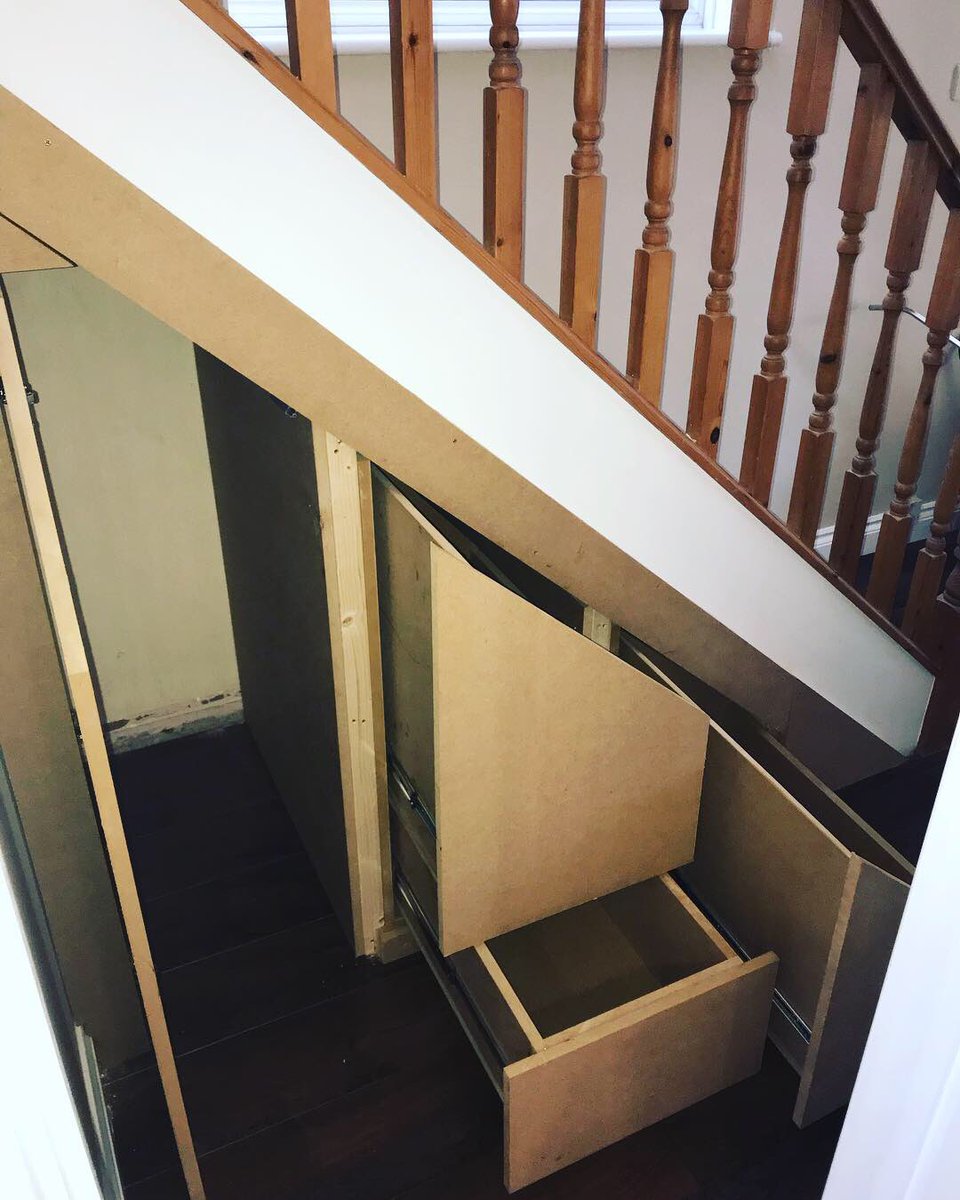 NjCarpentry's tweet photo. Understairs storage, push to open door and drawers! #WoodWork #Hertfordshire #Bespoke #Details https://t.co/JLHbnoAChs