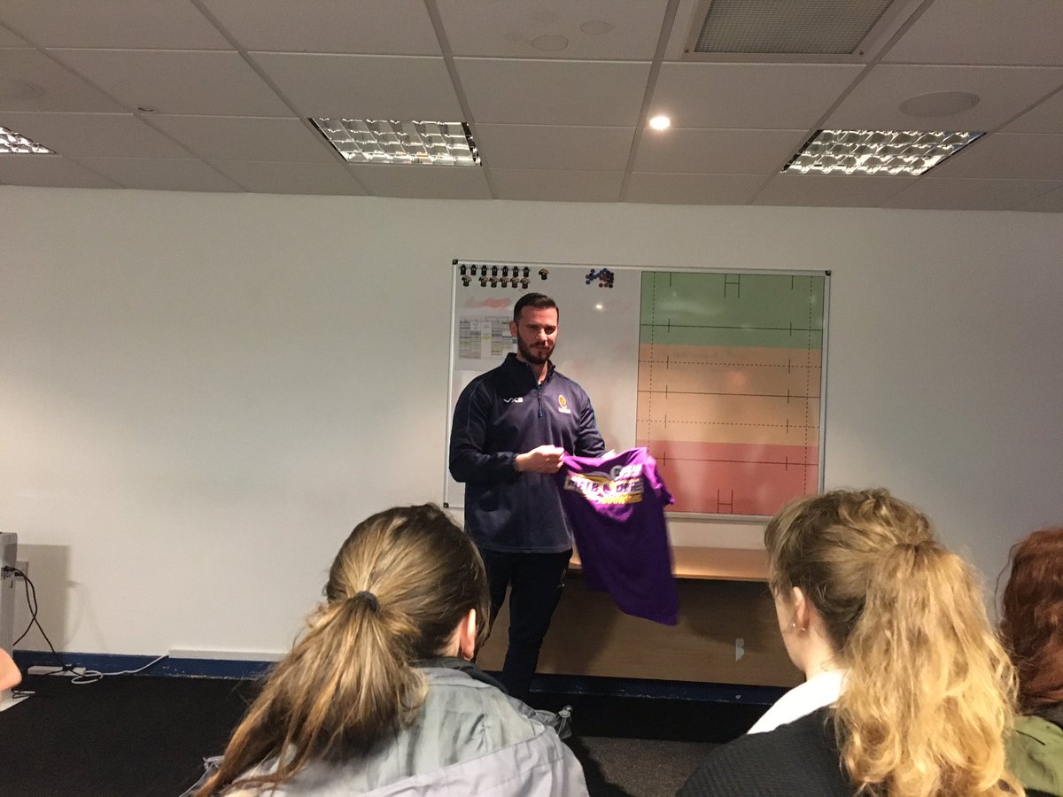 Deakin_ExSc tweet media