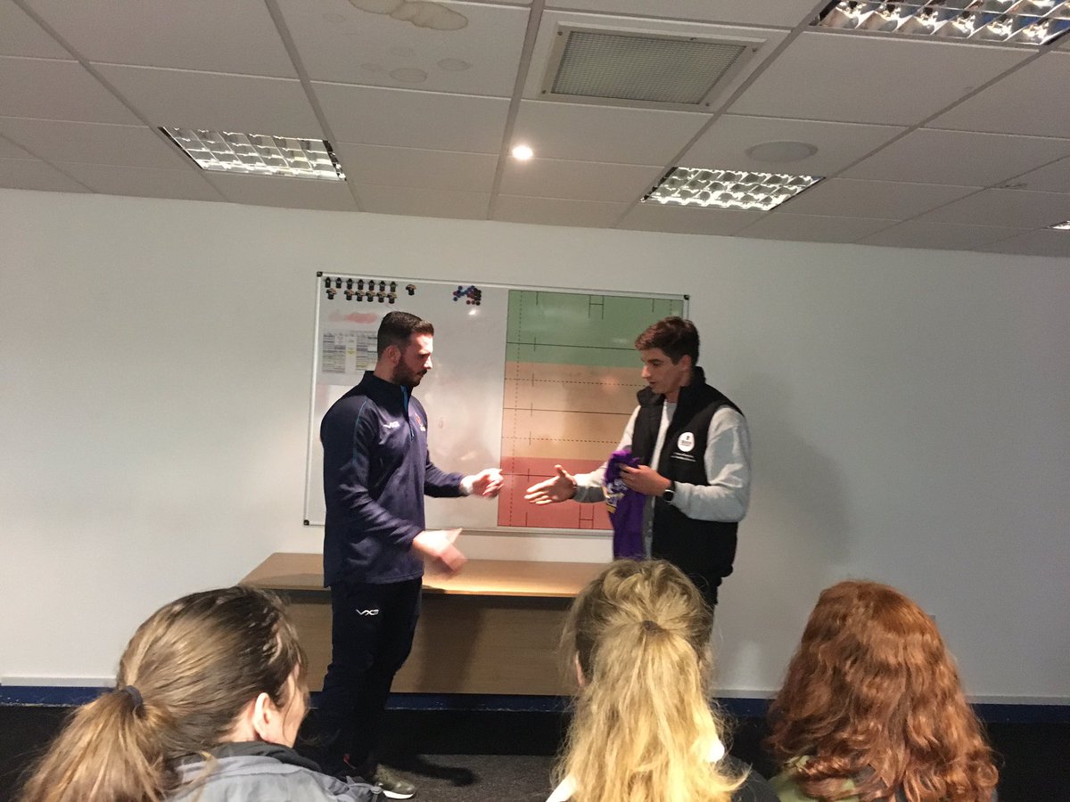 Deakin_ExSc tweet media