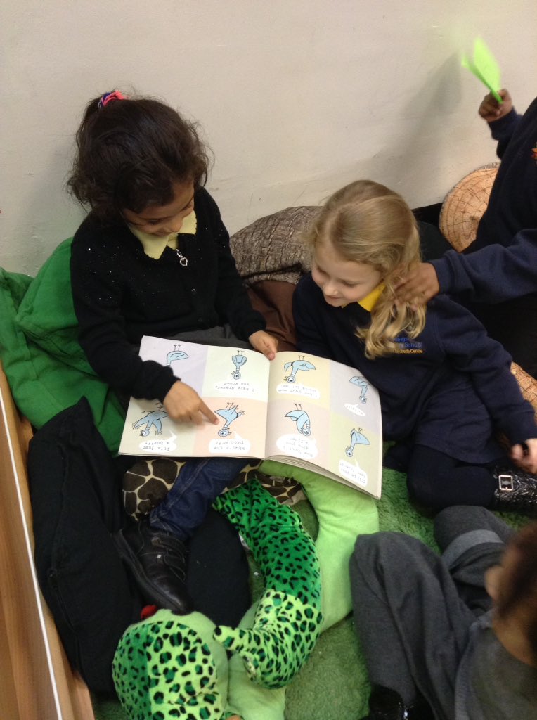 Miss_SAPeiffer's tweet photo. We all had the #readingfever in RS this afternoon, we just couldn't put our books down #readingforpleasure #storytelling #eyfs #welovestories #welovereading @GamzeMside @Morningside_ps https://t.co/w7Adfk12Hs