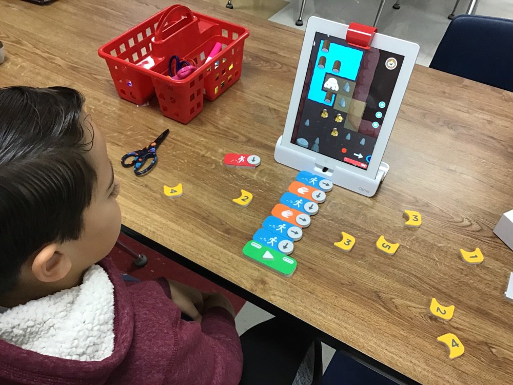 EncinoGT's tweet image. 1st grade #HourOfCode with @PlayOsmo #CodingAwbie! #neisdgt #neisditech
