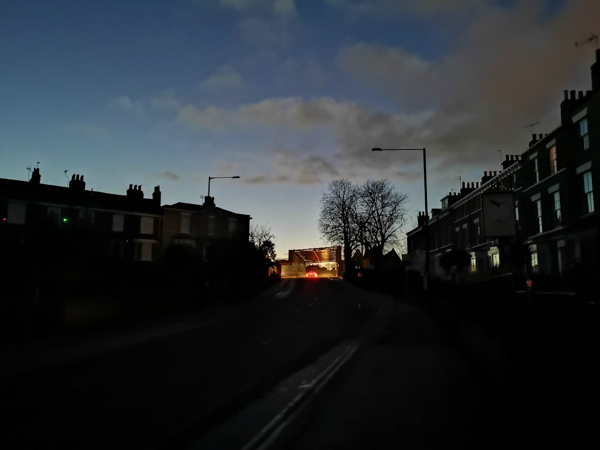 rjsyorkie's tweet photo. Was a bit eerie without the lights #York #YorkPowerCut https://t.co/dmvGouLFJk