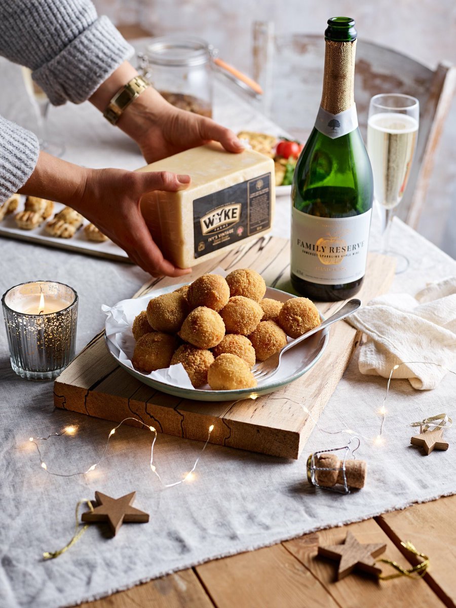 Thatchers tweet media