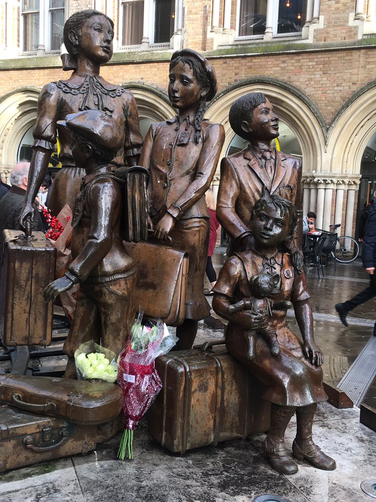 We'd like to say a very BIG thank you to <a href="/greateranglia/">Greater Anglia</a> <a href="/SplatterMake/">Splatter Make</a> and <a href="/easternangles/">Eastern Angles</a> for making today's @HLFEoE #Kindertransport commemoration across five stations in four towns and London such a poignant day. And not least our BIGGEST thank you to the young children involved