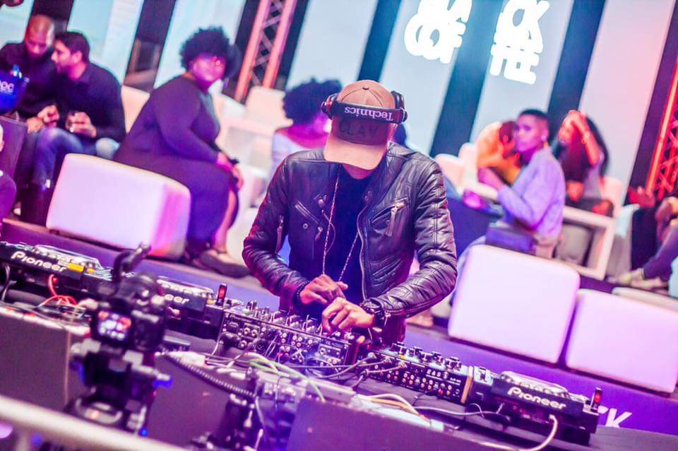 DapperDon_ZA's tweet photo. The Venue With The Heat π₯π₯
I Heard The People Say They Love Us
@Zone6Venue || #MintRecap https://t.co/sZyfEPlTXk
