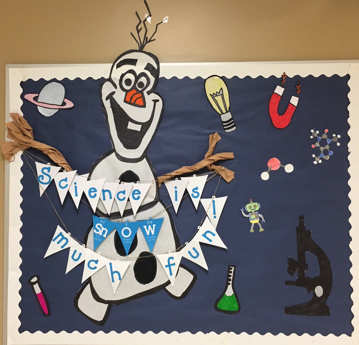 Kristina172513's tweet photo. When I have a working lunch and this is the end product... I feel very accomplished! #iloveteaching #GCMusketeerMindset (yes SnOW is elements from the #periodictable) #punny https://t.co/HCleXKlzEw