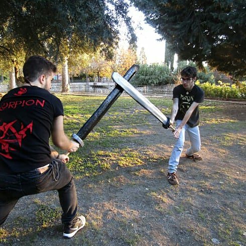 ASoftcombat's tweet photo. Estas son unas de las fotos que hicimos en nuestra sesión de entrenamiento especial en el parque García Lorca,aprobechando hicimos unas sesiones de fotos,espero las disfruten

fotografa📷: @seven.7.0.7 insta

#larp #larper #softcombat #vikingo #viking #knight #caballero #samurai https://t.co/c5xkcRbYOH