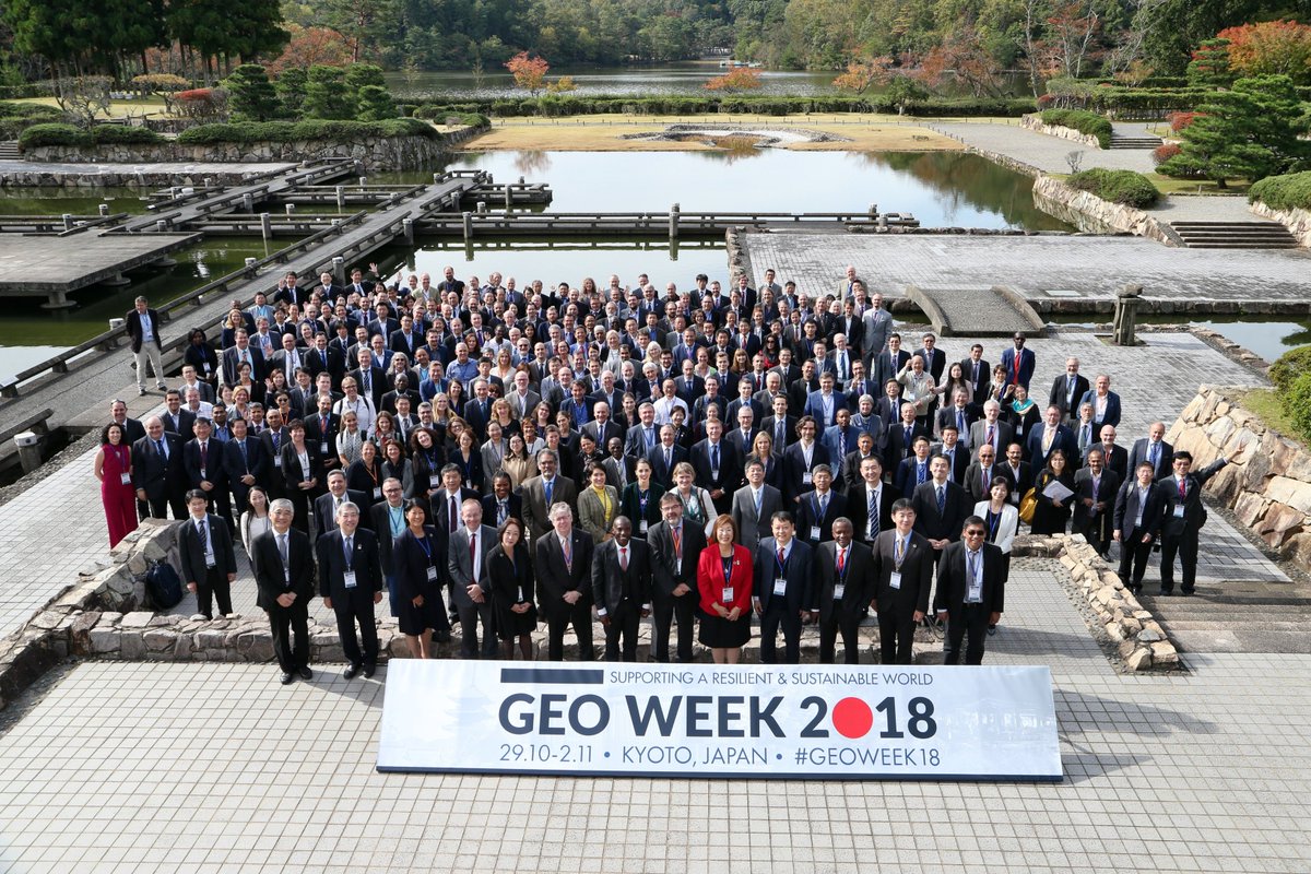 OIE_MINESParis's tweet photo. #whereischarly @ #GEOWeek18 😀 https://t.co/wrauzkKyv6