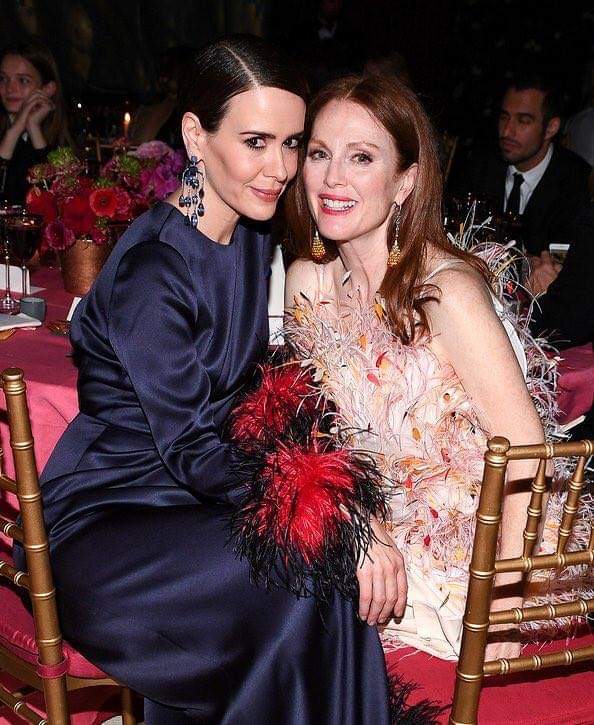 Best people are sagittarius.
Happy bday Julianne Moore! 