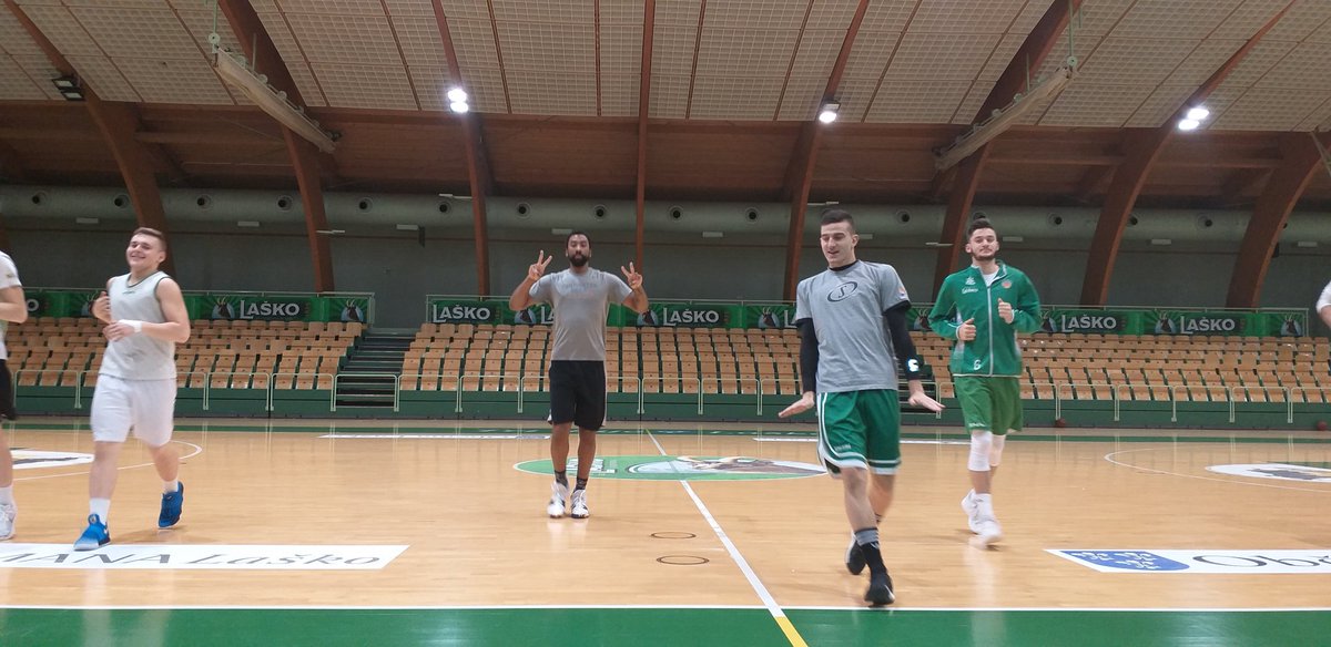 Priprave na sobotno tekmo proti @HeliosSuns so se pričele! 👍🏀 #kkzlatorog #nipredaje