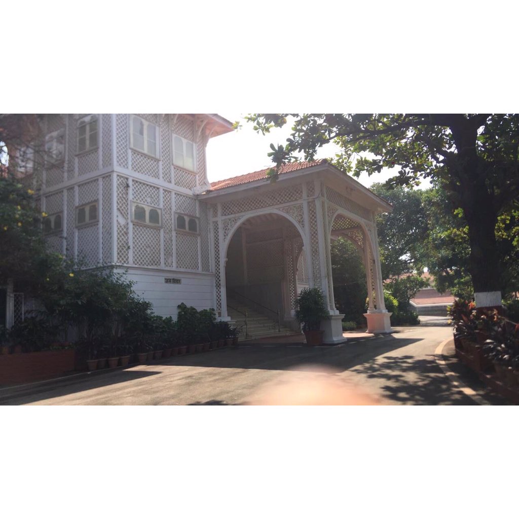 MadNCrazyWorks's tweet photo. Raj Bhavan goes #madncrazy #MadNCrazyWorks #events #rajbhavan https://t.co/y5F1ixC6Qq