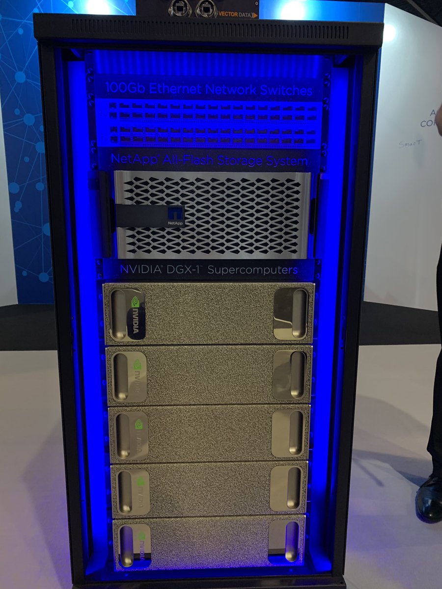 When your dreams come true and u see this in action  😍 NetApp AI monster A800 together with Nvidia #NetAppInsight2018 @NetAppUnited @NetAppIL 
#DataDriven #Future looks bright