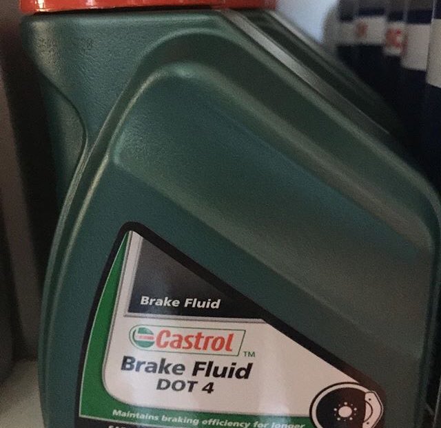 JuanCruzPerera's tweet photo. Los líquidos de freno son esenciales para los frenos hidráulicos de los coches. ¿Cuál es tu marca preferida? •
•
Brake fluids are essential for your car. which one do you prefer? #arrecife #juancruzperera #canaryislands #liquidofrenos #autopartslanzarote #brakefluids https://t.co/Hxsmwt8c1C