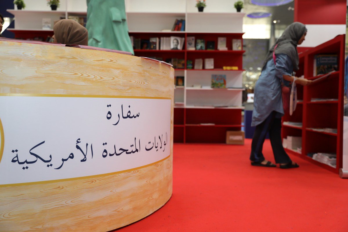 DIbookfair's tweet photo. مشاركة جناح سفارة الولايات المتحدة الأمريكية في #معرض_الدوحة_الدولي_للكتاب
#دوحة_المعرفة_والوجدان
#الدوحة_للكتاب29
The US Embassy Booth at Doha International Book Fair.
#DBF2018 https://t.co/HtEnHPuEAO