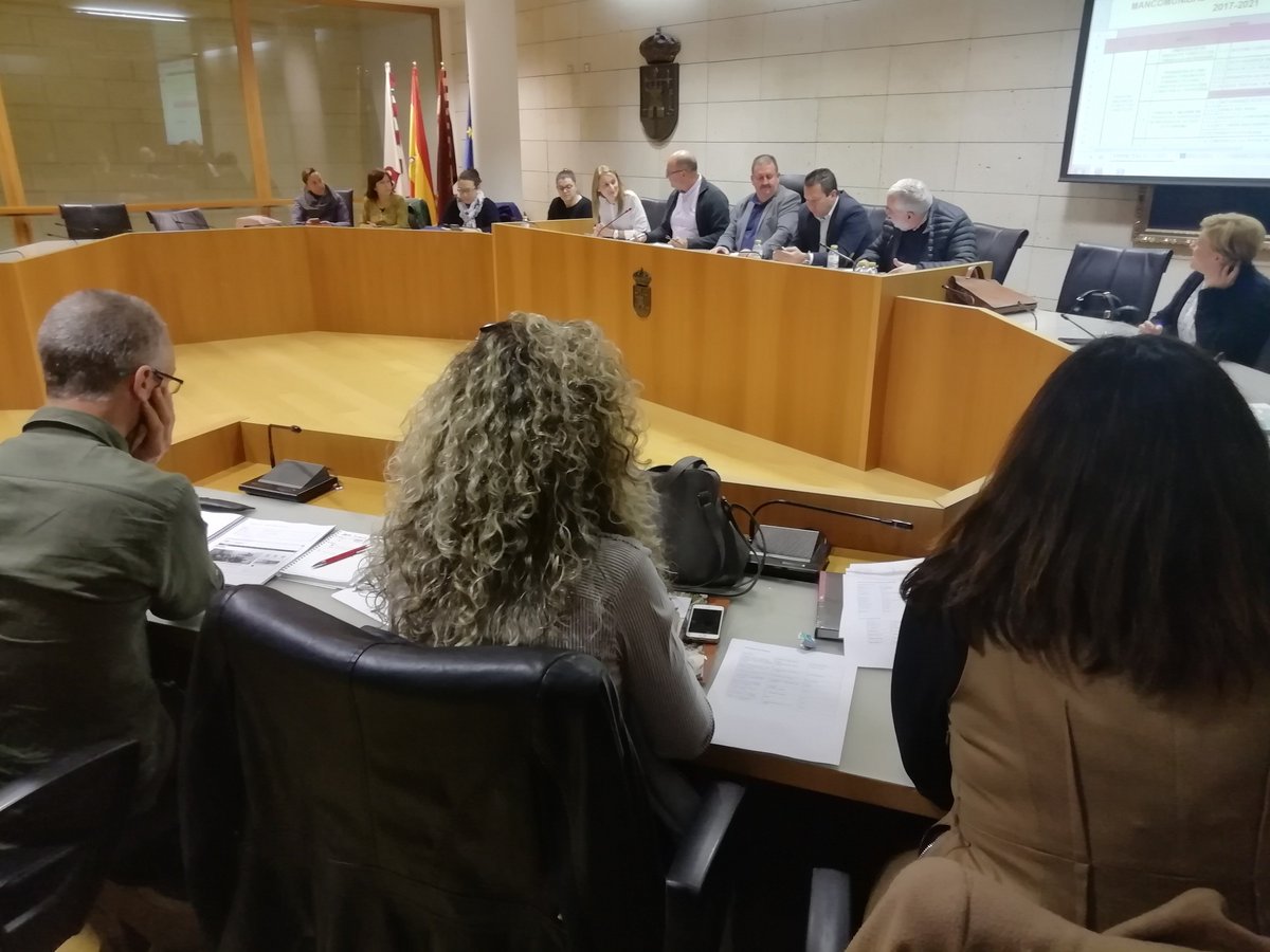 El alcalde de #Totana, Andrés García, toma posesión como presidente de la <a href="/sierraespuna/">Sierra Espuña</a> hasta final de esta legislatura, cuyo acto se ha celebrado en el salón de plenos del <a href="/AyuntTOTANA/">TOTANA AYUNTAMIENTO</a> 🌿🚴‍♂️🌄🐿️☘️
<a href="/SierraEspunaPR/">Parque Regional de Sierra Espuña</a> <a href="/AytoAlhama/">Ayuntamiento de Alhama de Murcia</a> <a href="/AytoPliego/">Ayuntamiento de Pliego</a> @AytoLibrilla <a href="/aytoaledo/">Ayuntamiento Aledo</a> @AyuntamientMula