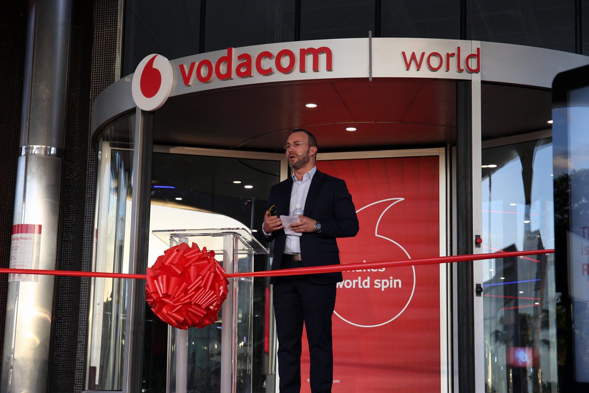 Vodacom's tweet photo. Chief Officer: Consumer Sales and Distribution, Jorge Mendes, made a special mention that the new-look and re-imagined Vodacom World will focus a lot on creating unique experiences that are more practical, for our customers. #ReadyToInnovate https://t.co/oVwlV8tqrC