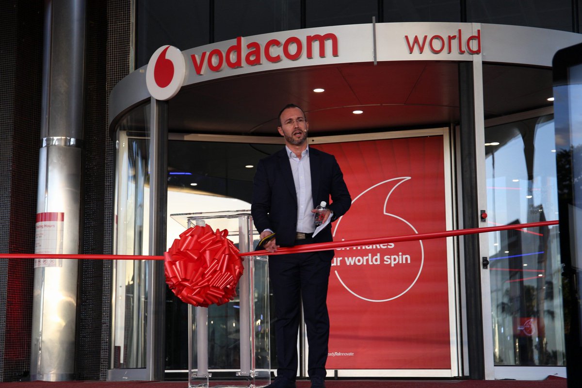 Vodacom's tweet photo. Chief Officer: Consumer Sales and Distribution, Jorge Mendes, made a special mention that the new-look and re-imagined Vodacom World will focus a lot on creating unique experiences that are more practical, for our customers. #ReadyToInnovate https://t.co/oVwlV8tqrC