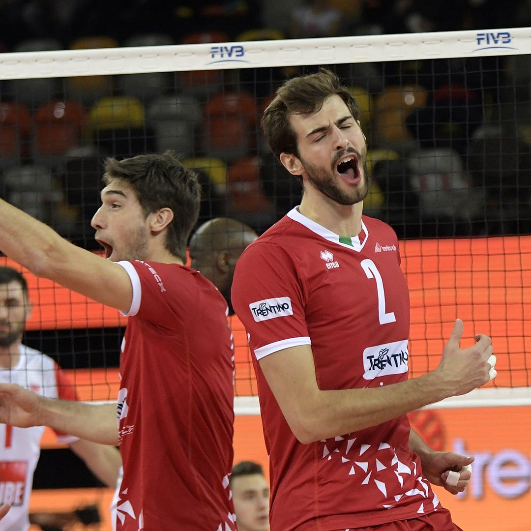 usavolleyball's tweet image. When the DJ plays my jam...
Congrats to Aaron Russell for being the first American 🇺🇸 since Karch Kiraly to be named MVP of the FIVB Club World Championship. #FIVBmenCWCH