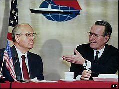ElmerPalaceSE25's tweet photo. On This Day In 1989 the Soviet President Mikhail Gorbachev & the US President George H.W. Bush declare that the Cold War is over. #OnThisDay #SovietUnion #USA #MikailGorbachev #GeorgeHWBush #Declaration #ColdWarIsOver https://t.co/aNLLyXWsMJ