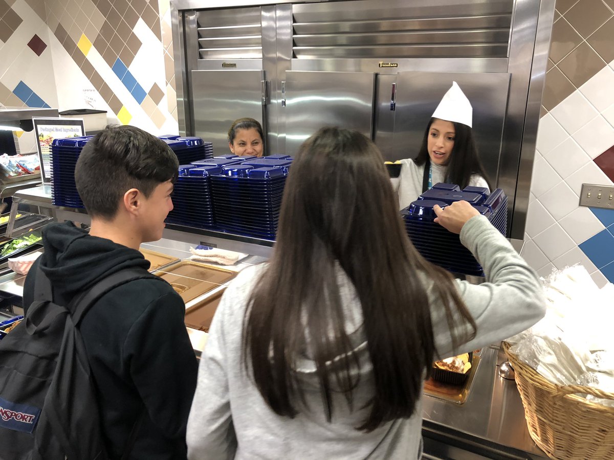 Kvaldez1Kyle's tweet photo. @al_zamora11 helping out in the @WunderlichKISD lunch lines today! This is the reward 7th grade chose for having the cleanest cafeteria two weeks before Thanksgiving break. #Promise2Purpose #MomentsInKlein https://t.co/O0v7etQMcy