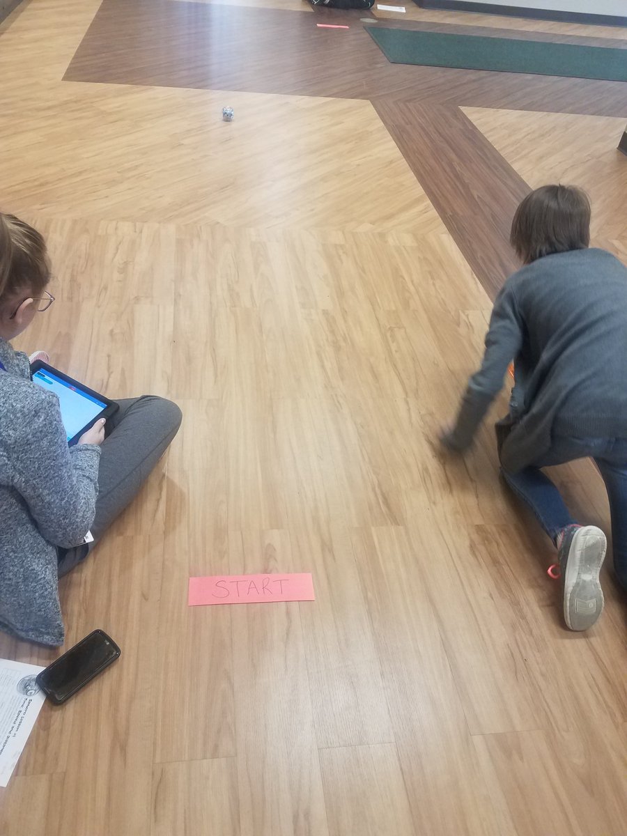 Tech_At_JMS's tweet image. Last week we used Spheos to talk about absolute value and to calculate unit rate! #JMScrimsons #codingismath #learningisfun