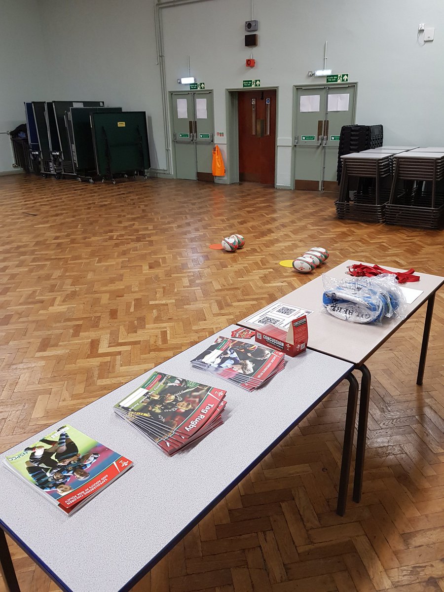 Os ydych chi'n dod i noson agored <a href="/YsgolHR/">Ysgol Henry Richard</a> heno, dewch i weld fi yn y neuadd. Mae 'na wobrau i’w hennill 🎉🏅

If you're coming to <a href="/YsgolHR/">Ysgol Henry Richard</a> open evening for year 6 tonight come and see me in the hall. There are prizes to be won 🎉🏅