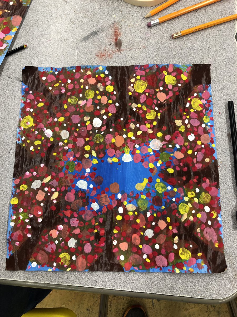 DmsSmarties's tweet photo. 7th grade art worms eye view painting are out of this world!!! Love the effort and the “lightbulb moments” that happened during this experience. #MUSTbesuccesful #dmsart #weareDMS #middleschoolart #painting #lovemystudents https://t.co/Uwk6hoyFyd
