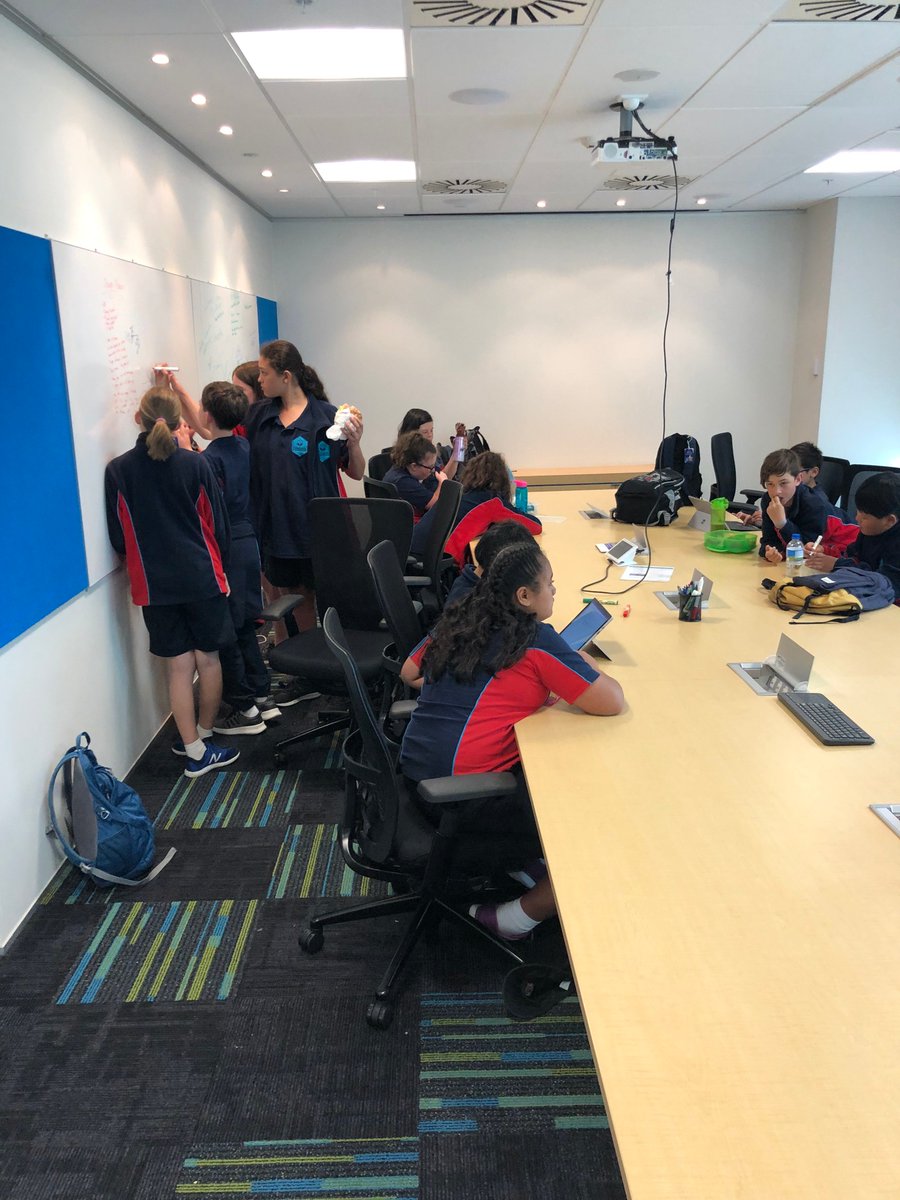 ThetaNet's tweet image. 3 essentials for a successful hackathon - fuel, a whiteboard and a great team. Great to see all of these in action at #hackmini today @knowclue