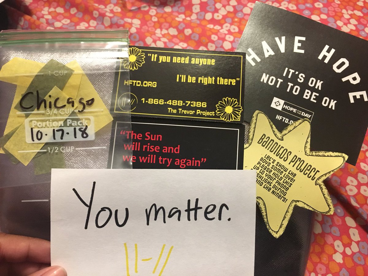 KarinaMurillo_3's tweet photo. @BerraBear @CliqueConfetti You’re amazing, thank you💛 #TwentyOnePilots https://t.co/BztKytBIZ0